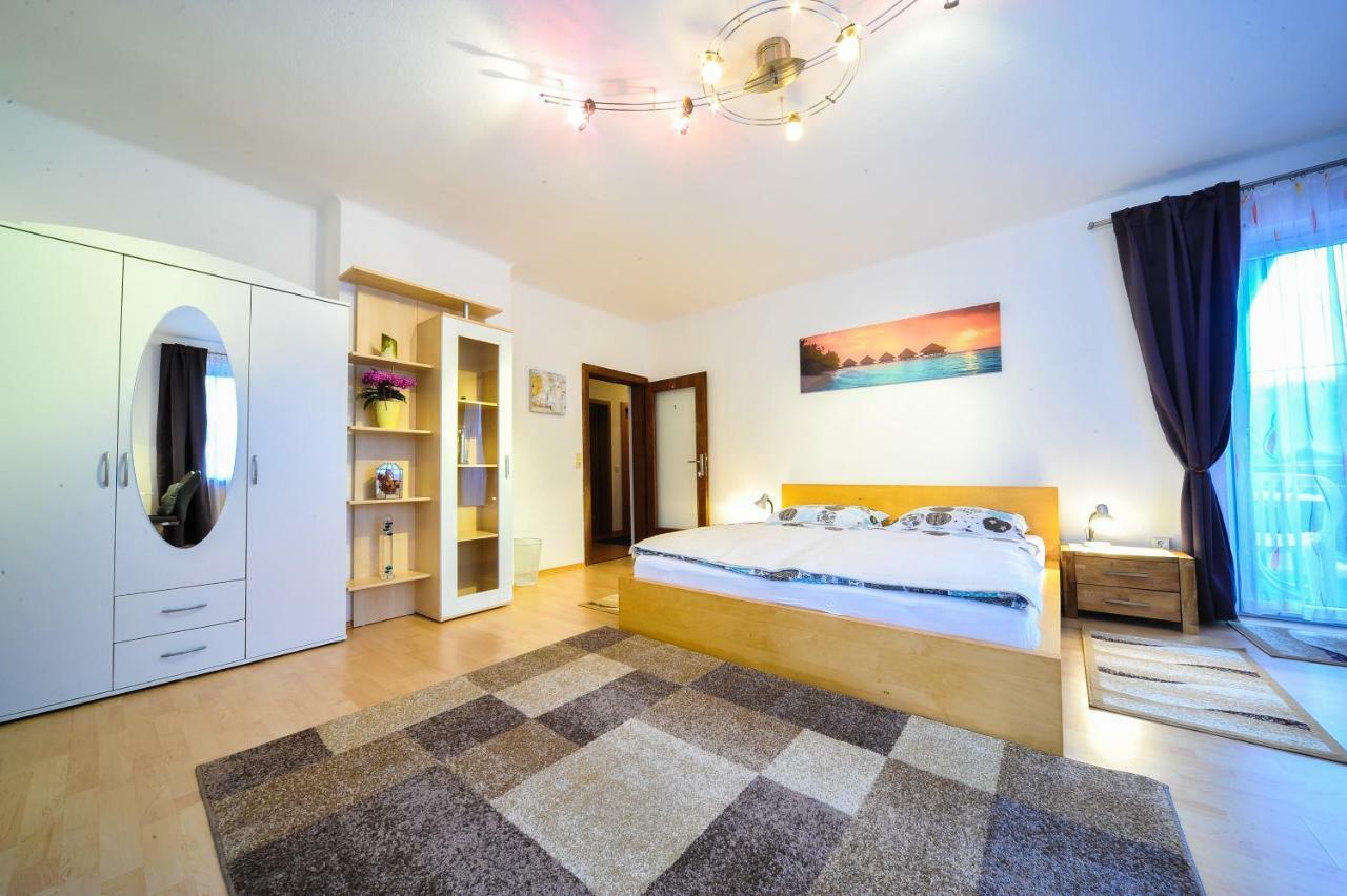 Privatzimmer Haus Erika Sankt Peter-Freienstein Exterior foto